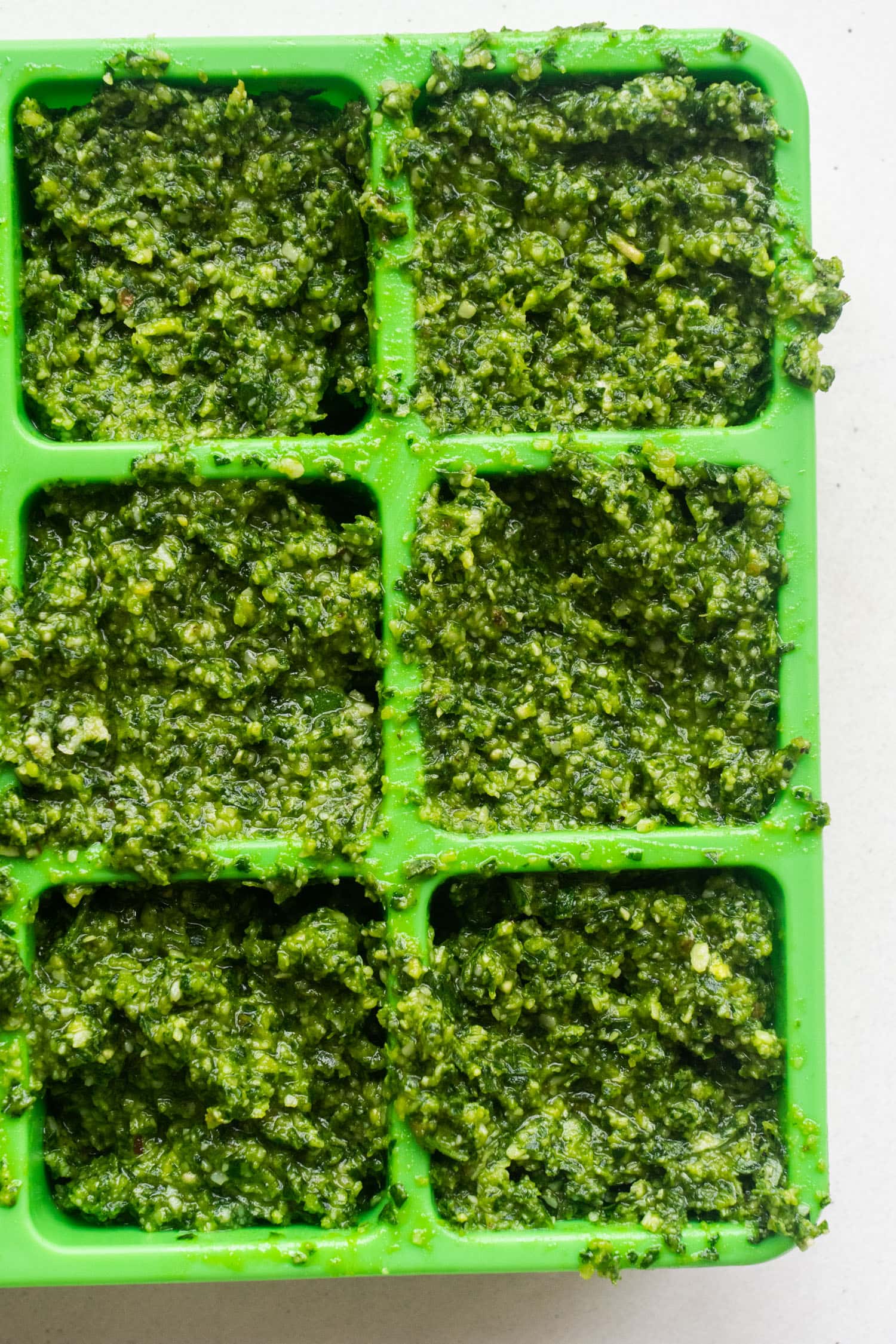 parsley pesto freezing ice cube tray method