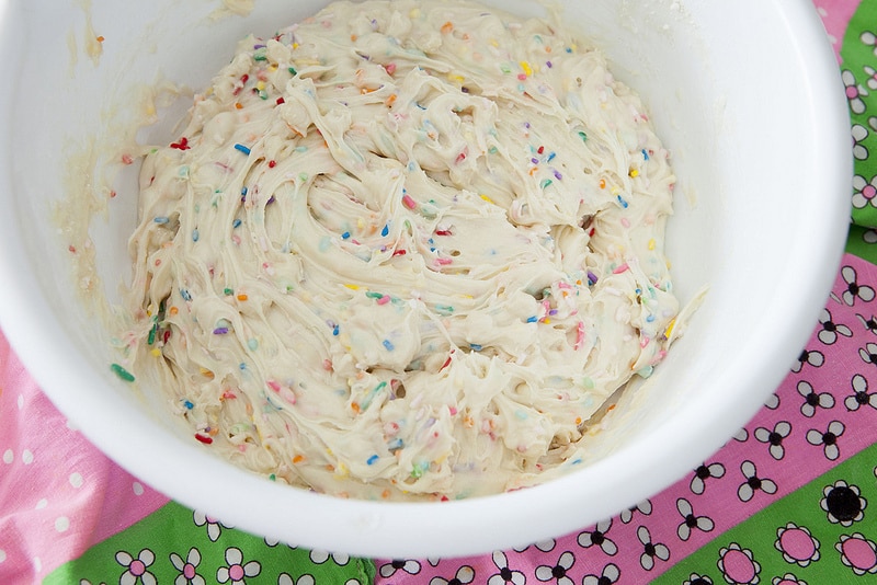 Confetti Sprinkle Cake Batter Brownies - these are ooey gooey good!