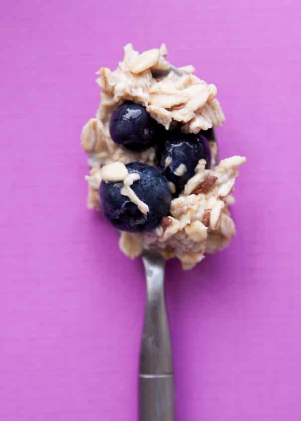 Blueberry Overnight Oats is a quick breakfast that’s waiting for you in the morning! Healthy ingredients include oats, blueberries, milk, maple syrup, flaxseeds and cinnamon!