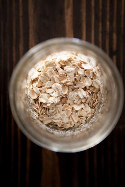 Blueberry Overnight Oats is a quick breakfast that’s waiting for you in the morning! Healthy ingredients include oats, blueberries, milk, maple syrup, flaxseeds and cinnamon!