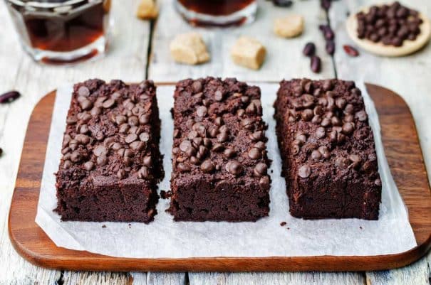 The BEST Black Bean Brownies recipe - healthy, vegan, gluten free and really easy to make! These moist brownies are made with canned black beans and peanut butter making them extra fudgy, I love how simple they are to make and how much kids and adults both love them! 