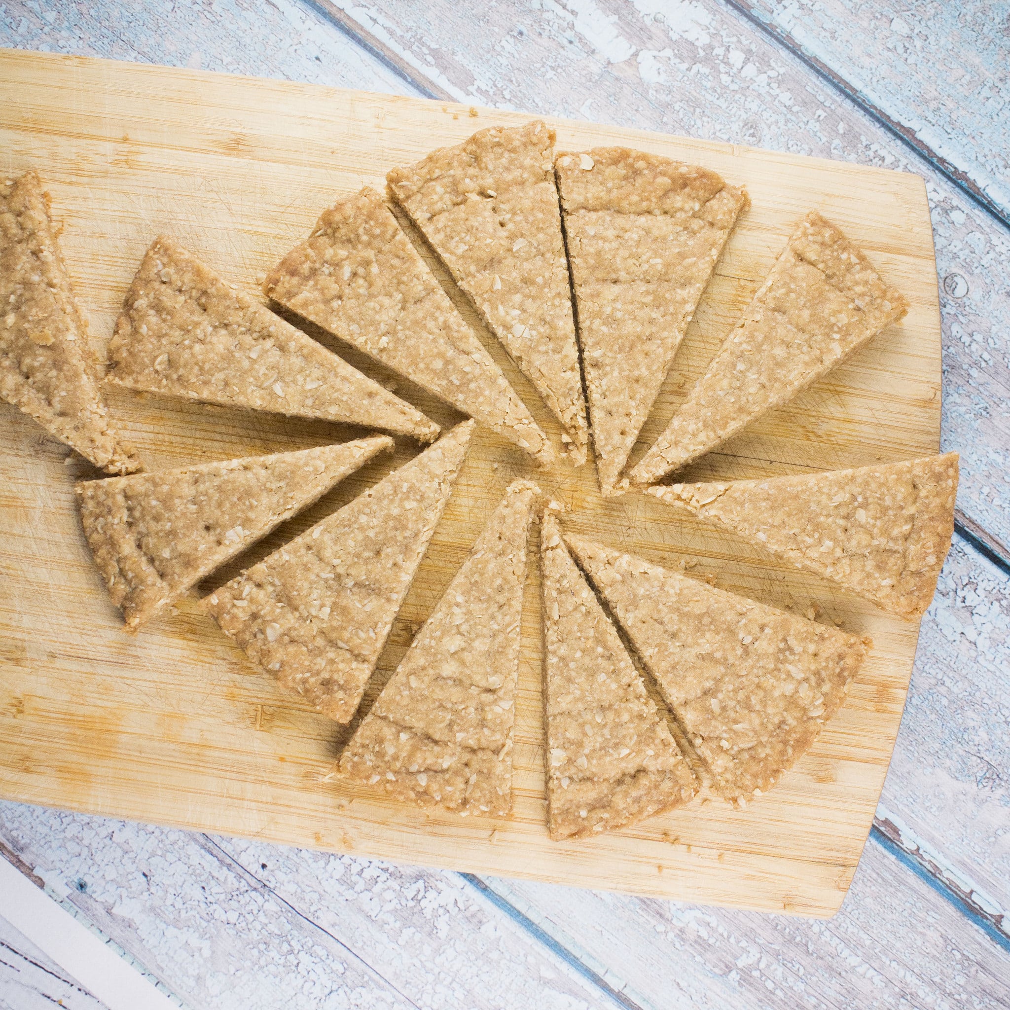 A Game of Thrones recipe for House Stark  - sweet oatcakes! Make this easy oat cake recipe while you're watching your favorite show!