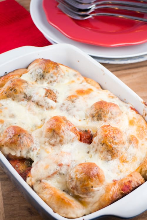 This Cheesy Meatball Texas Toast Casserole takes less than 30 minutes to create. With just 4 ingredients and one pan, it isn’t a regular family favorite on our table but this is my cheat meal when it comes to easy dinner recipes. The best part is everyone wants a second helping!