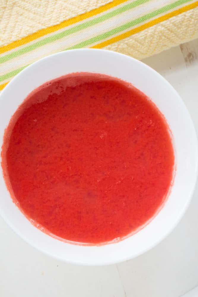 Watermelon soup is a delicious warm soup. In just 10 minutes using watermelon juice, lime juice and ginger you have a tasty healthy soup!