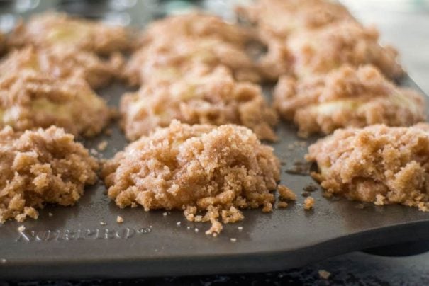 Recipe for Mini Coffee Cake Muffins - these taste just like Coffee Cake but in muffin form. You'll love the delicious cinnamon sugar crumble on top too! Recipe makes 16 mini muffins. 