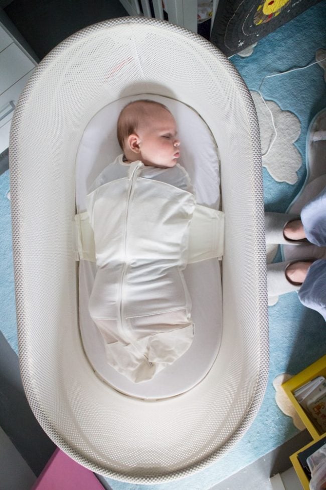 How the Snoo Helped Our Colic Baby (And let us sleep!) Brooklyn Farm Girl