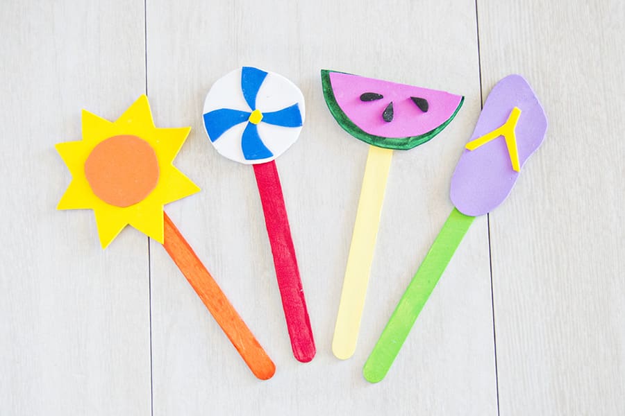 20 Sweet and Summery Watermelon Crafts & DIY Projects for kids of all ages! You're going to love making these creative projects with preschoolers, toddlers and teens! Ideas include everything from magnets, pillows, pinatas, painted bowls, planters, easy paper plate crafts and more!