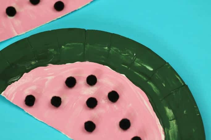 20 Sweet and Summery Watermelon Crafts & DIY Projects for kids of all ages! You're going to love making these creative projects with preschoolers, toddlers and teens! Ideas include everything from magnets, pillows, pinatas, painted bowls, planters, easy paper plate crafts and more!