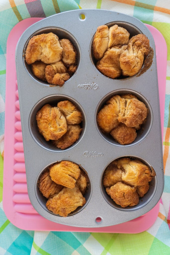 baked cinnamon roll muffins out of the oven.