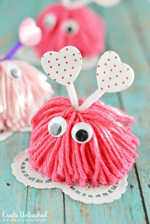 20 Crazy Easy Monster Crafts for Kids! Monster loving preschool toddlers and older kids will love these fun DIY crafts!  Even better for Mom - there's not too much cleanup involved! 