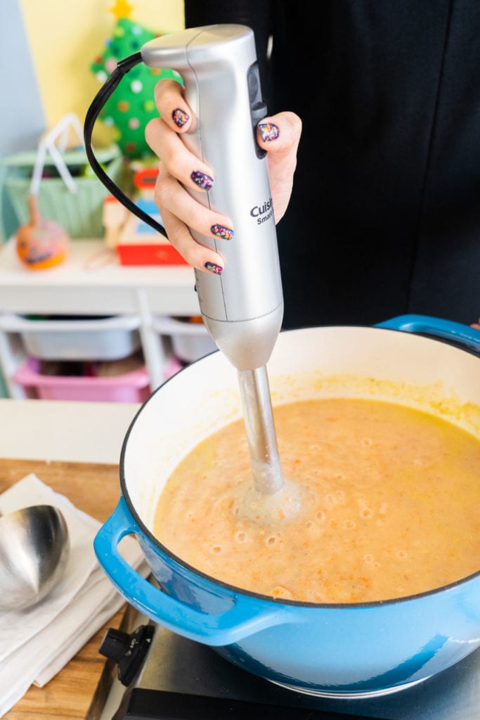 how to use a immersion blender to make soup