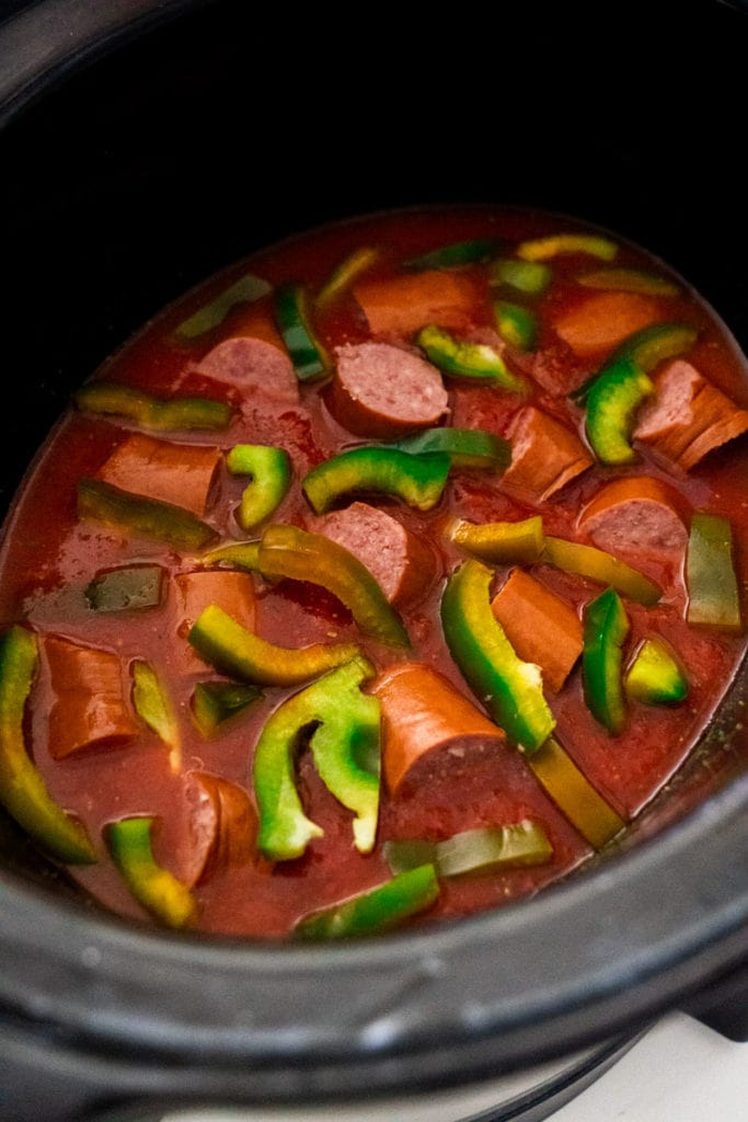 sausage, green peppers and onion in tomato sauce