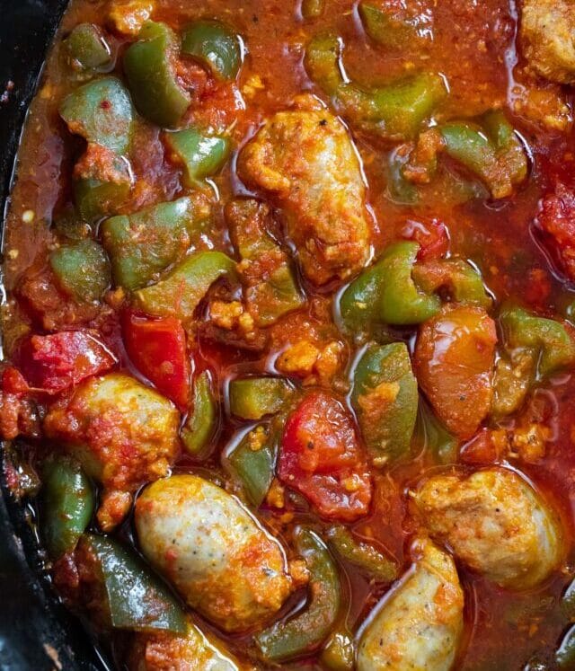 cropped-Slow-Cooker-Sausage-and-Green-Peppers_3.jpg
