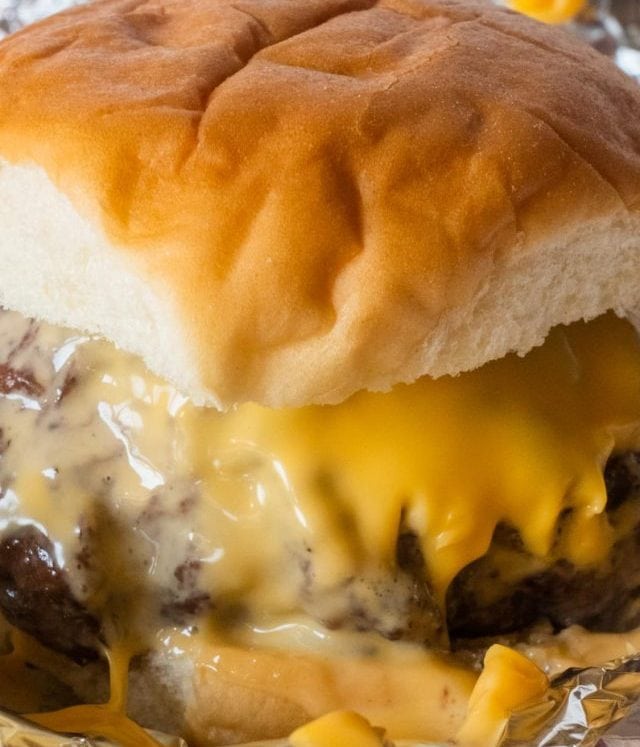 cropped-How-to-Cook-Burgers-in-the-Oven-Featured-Image_1.jpg