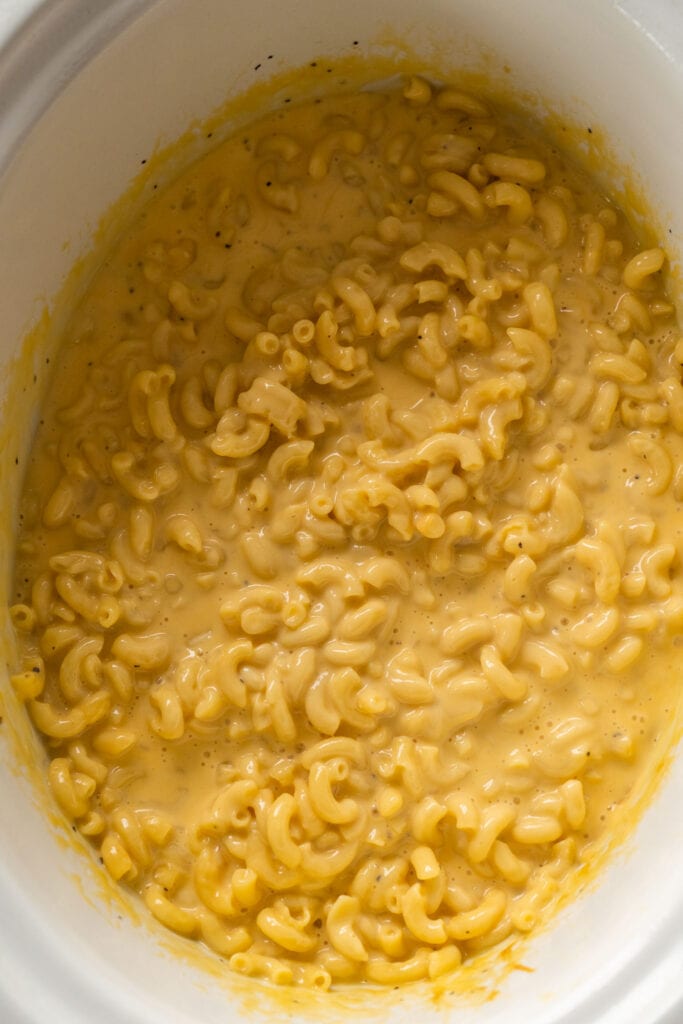 pot filled with creamy mac and cheese.