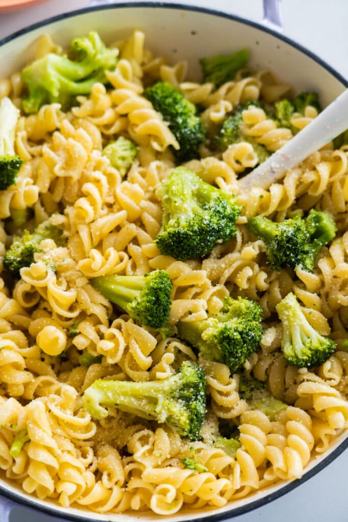 butter garlic pasta in large skillet.