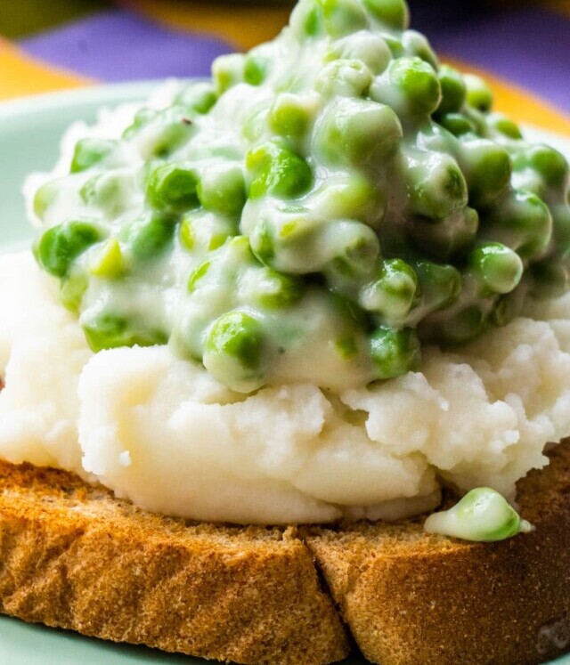cropped-Creamed-Peas-on-Mashed-Potatoes-and-Toast-Featured-Image.jpg