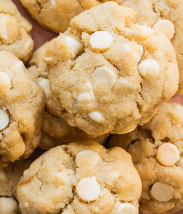 cropped-White-Chocolate-Chip-Cookies_13.jpg