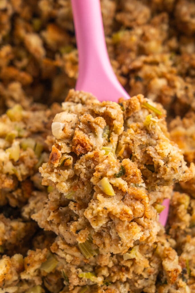 pink spoon serving stuffing.