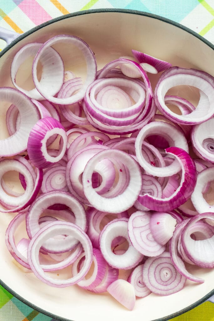 red onions sliced.